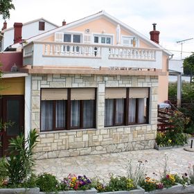 Apartmanok Parkolóhellyel Kampor Rab - 4985