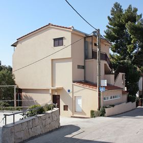 Apartmanok A Tenger Mellett Nemira, Omis - 5884 Nemira