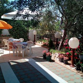 Apartmanok és Szobák Parkolóhellyel Barbat, Rab - 4862 Barbat