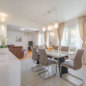 Apartmanok A Tenger Mellett Slatine, Ciovo - 11047 Slatine