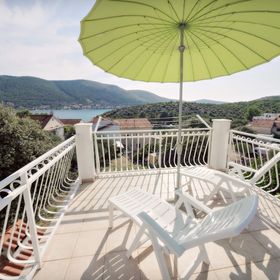 Apartmanok A Tenger Mellett Grebastica, Sibenik - 12587 Grebaštica