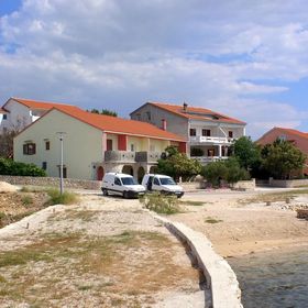 Apartmanok A Tenger Mellett Kustici, Pag - 4081 Kustići