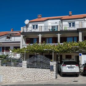 Apartmanok Medencével Crikvenica - 12116