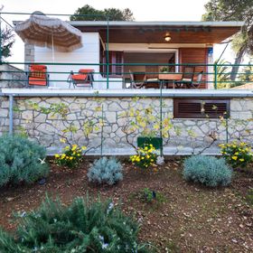 Nyaralóház Parkolóhellyel Postira, Brac - 6052 Postira