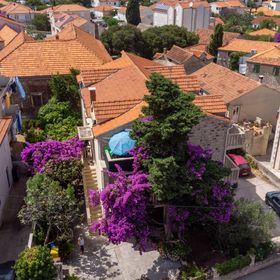 Apartmanok Parkolóhellyel Supetar, Brac - 11278 Supetar