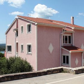 Apartmanok Parkolóhellyel Punat, Krk - 5343 Punat