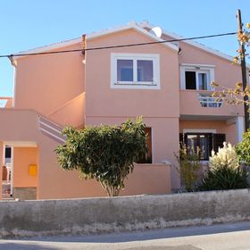 Apartmanok Parkolóhellyel Privlaka, Zadar - 5849 Privlaka