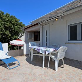 Apartmanok Parkolóhellyel Mandre, Pag - 11600 Mandre