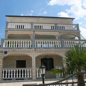 Apartmanok Családok Részére Medencével Crikvenica - 5489