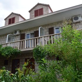 Apartmanok Parkolóhellyel Povlja, Brac - 2922 Povlja