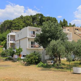 Apartmanok Parkolóhellyel Tucepi, Makarska - 2676 Tučepi