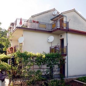 Apartmanok Parkolóhellyel Dramalj, Crikvenica - 5491 Dramalj