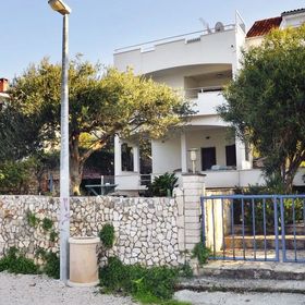 Apartmanok A Tenger Mellett Okrug Gornji, Ciovo - 459 Okrug Gornji