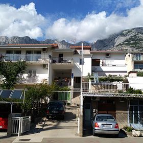 Apartmanok Parkolóhellyel Makarska - 6784