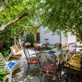 Apartmanok Parkolóhellyel Duce, Omis - 2773 Duće