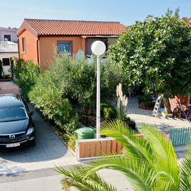 Apartmanok Parkolóhellyel Vir - 6323