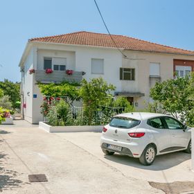 Apartmanok A Tenger Mellett Okrug Donji, Ciovo - 11144 Okrug Donji