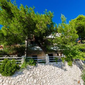 Apartmanok A Tenger Mellett Pisak, Omis - 2802 Pisak