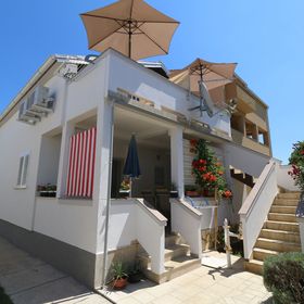 Apartmanok Parkolóhellyel Nin, Zadar - 11402 Nin