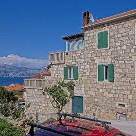 Apartmanok Parkolóhellyel Postira, Brac - 11582 Postira