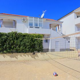 Családi Apartmanok A Tenger Mellett Sevid, Trogir - 4286 Sevid