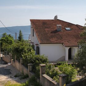 Apartmanok Parkolóhellyel Pinezici, Krk - 5319 Pinezići