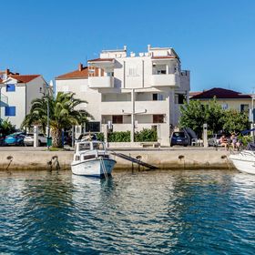 Apartmanok A Tenger Mellett Rogoznica - 12820