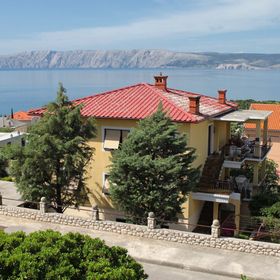 Apartmanok Parkolóhellyel Novi Vinodolski - 2416