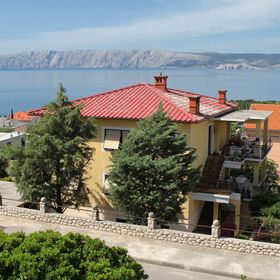 Apartmanok Parkolóhellyel Novi Vinodolski - 2416