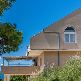 Apartmanok Parkolóhellyel Duce, Omis - 4663 Duće