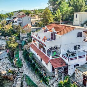 Apartmanok A Tenger Mellett Basina, Hvar - 5699 Basina