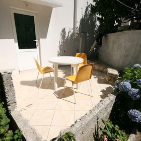 Apartmanok Parkolóhellyel Podgora, Makarska - 6682 Podgora