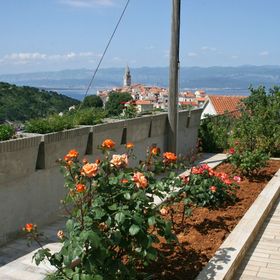 Apartmanok Parkolóhellyel Vrbnik, Krk - 5392 Vrbnik