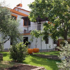 Apartmanok Parkolóhellyel Njivice, Krk - 2391 Njivice