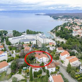 Apartmanok Parkolóhellyel Malinska, Krk - 5456 Malinska