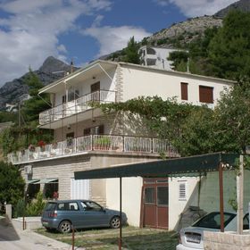 Apartmanok A Tenger Mellett Pisak, Omis - 1010 Pisak