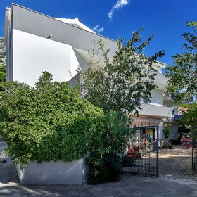 Apartmanok Parkolóhellyel Makarska - 6909