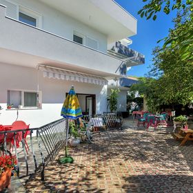 Apartmanok Parkolóhellyel Makarska - 6909