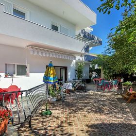 Apartmanok Parkolóhellyel Makarska - 6909