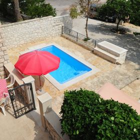 Apartmanok A Tenger Mellett Medencével Supetar, Brac - 11360 Supetar