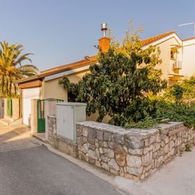 Apartmanok Parkolóhellyel Mali Losinj, Losinj - 12551 Mali Lošinj