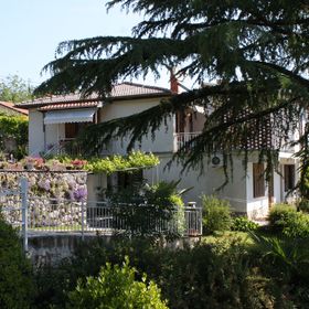 Apartmanok Parkolóhellyel Lovran, Opátia - Opatija - 2303 Lovran