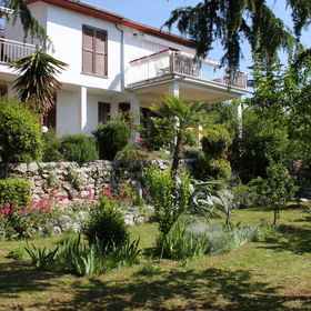 Apartmanok Parkolóhellyel Lovran, Opátia - Opatija - 2303 Lovran