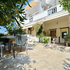 Aurora Apartmani Starigrad
