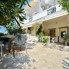 Aurora Apartmani Starigrad