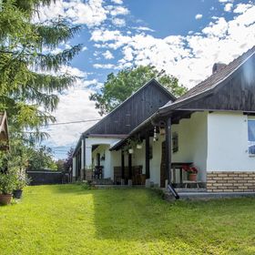 Cicahegy Vendégház Tápióság