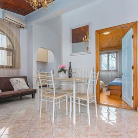 Apartmanok Parkolóhellyel Porec - 13927 Poreč