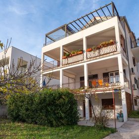 Apartmanok és Szobák A Tenger Mellett Grebastica, Sibenik - 13942 Grebaštica