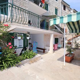 Apartmanok A Tenger Mellett Bol, Brac - 13413 Bol