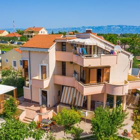 Apartmanok Parkolóhellyel Privlaka, Zadar - 12989 Privlaka